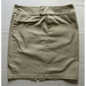 Banana Republic A-Line Khaki Color Skirt In Size 8